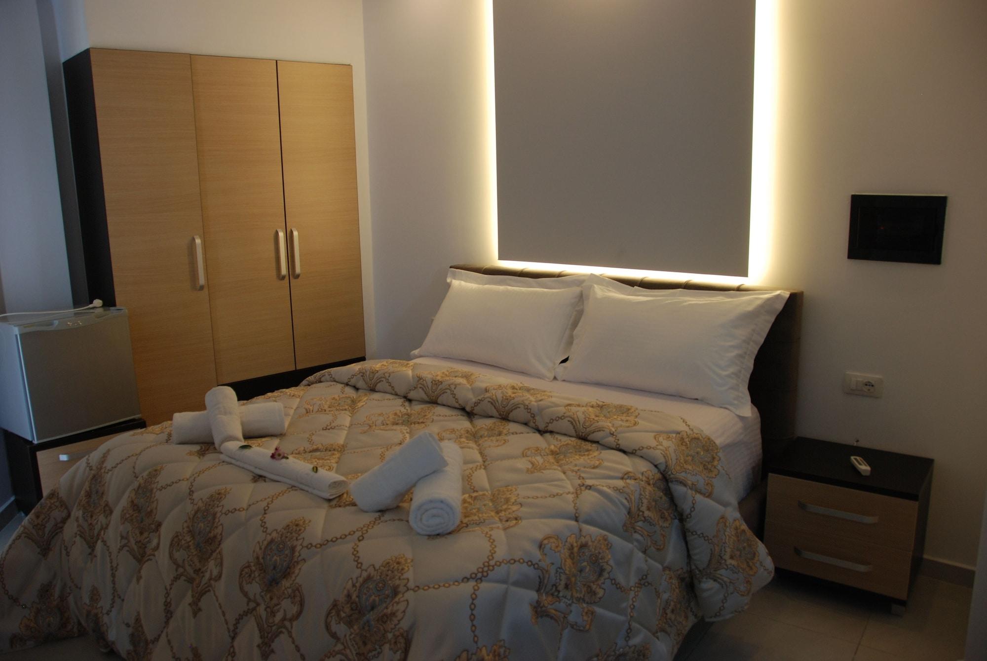 Blue Boutique Hotel Dhërmi Eksteriør bilde