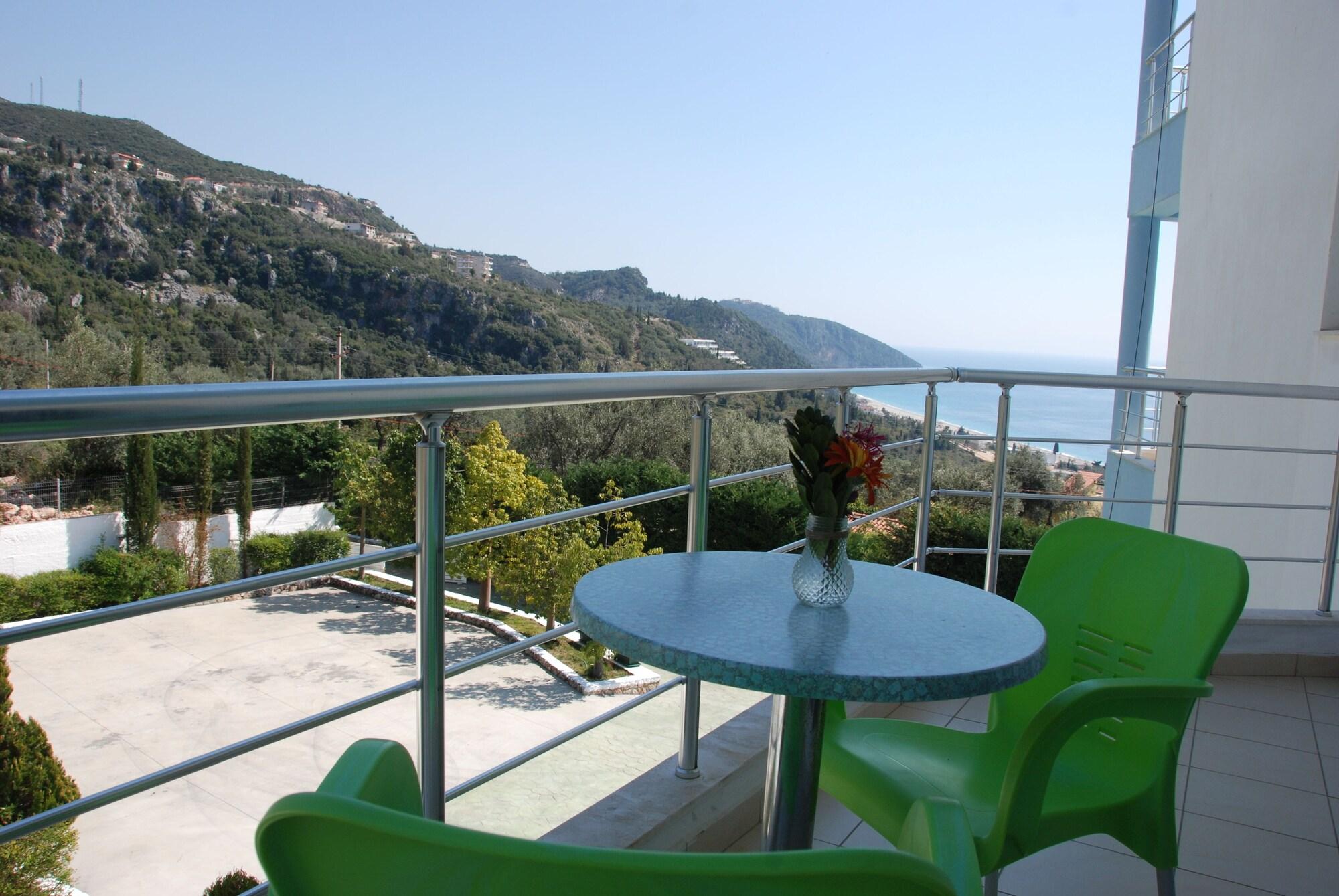 Blue Boutique Hotel Dhërmi Eksteriør bilde