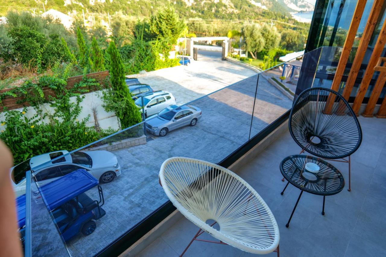 Blue Boutique Hotel Dhërmi Eksteriør bilde